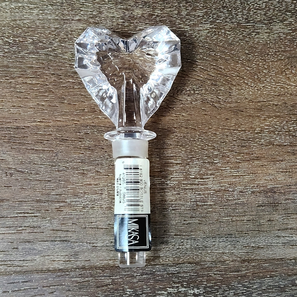 Vintage 1990s New Venus Heart Shaped Mikasa Lead Austrian Crystal Bottle Stopper - Picture 3 of 6